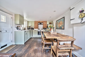 Photo 16- click for photo gallery